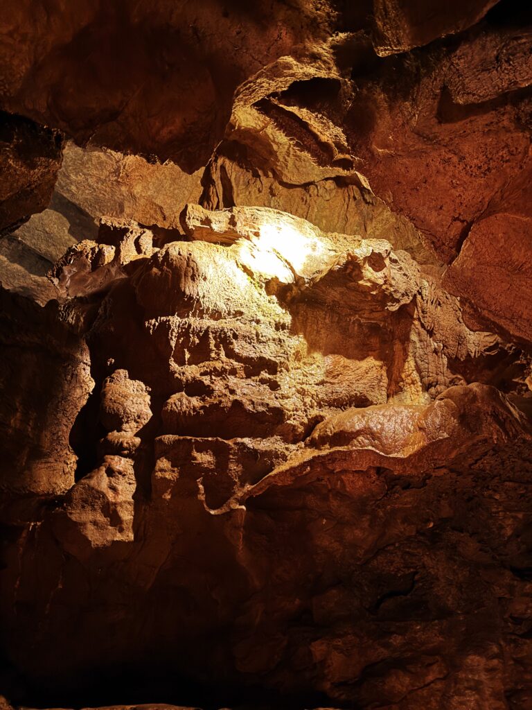 Linville Caverns, NC Tour with rock formations